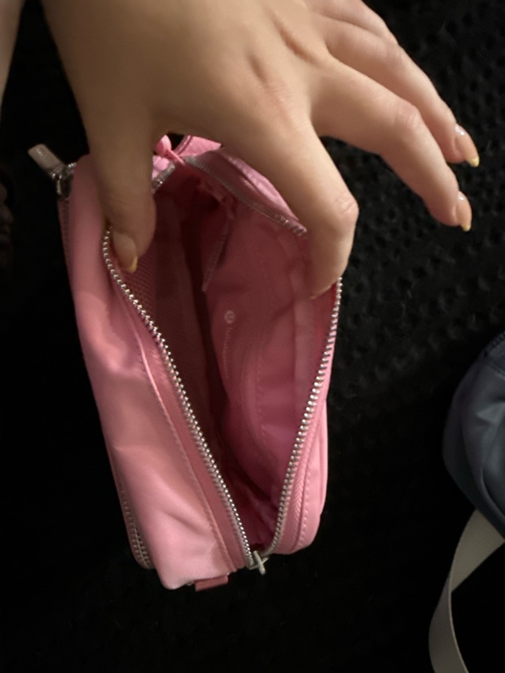 Pink Crossbody Sling Bag Lululemon, brand new with tags! - Picture 2 of 5